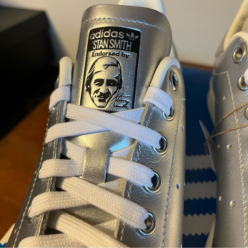 ADIDAS Women's Stan Smith Silver Shoes - Picture 7 of 10